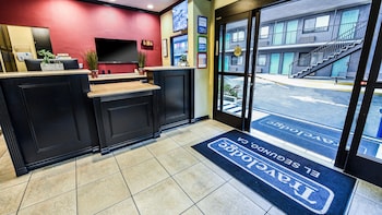 Travelodge by Wyndham LAX South in El Segundo, California