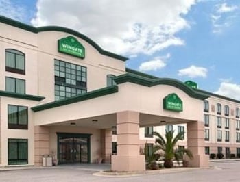 Other Hotels Near La Quinta Inn Suites Biloxi Comfort Inn Suites Biloxi D Iberville
