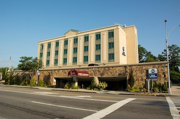 Best Western Queens Gold Coast in Bayside, New York