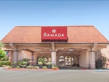Ramada by Wyndham Fresno North in Fresno, California