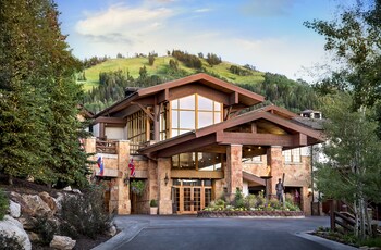 Stein Eriksen Lodge