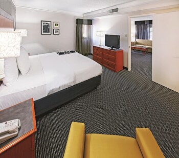 Standard Room, 1 King Bed