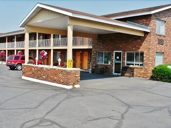 Henry's Fork Inn in St. Anthony, Idaho