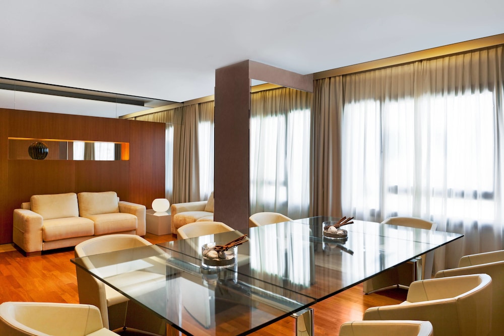 Four Points By Sheraton Padova Padova At Inr 8388 Off 8388