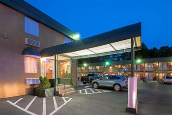 Travelodge by Wyndham Beckley in Beckley, West Virginia