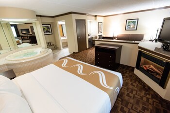Quality Inn & Suites in Quakertown, Pennsylvania