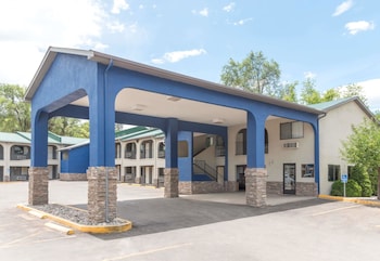 Days Inn by Wyndham Ruidoso Downs in Ruidoso Downs, New Mexico