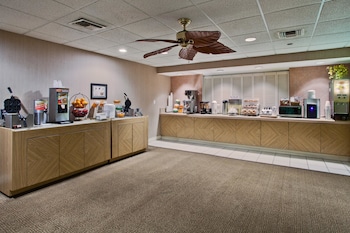 Deluxe Room, 1 King Bed, Refrigerator & Microwave