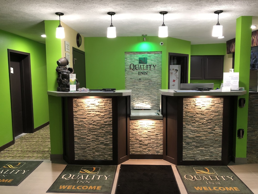 Quality Inn Grand Rapids Near Dowtown Kent Michigan 2 4