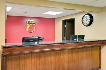 Super 8 by Wyndham Stamford/New York City Area in Stamford, Connecticut