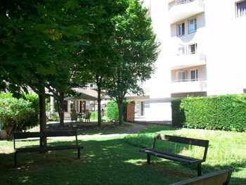 Citadines City Centre Grenoble Citadines City Centre Grenoble