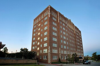 Ambassador Hotel Tulsa, Autograph Collection Ambassador Hotel Tulsa, Autograph Collection