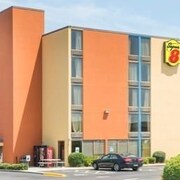 市場公共區速 8 飯店