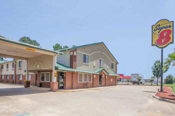 Super 8 by Wyndham Natchitoches in Natchitoches, Louisiana