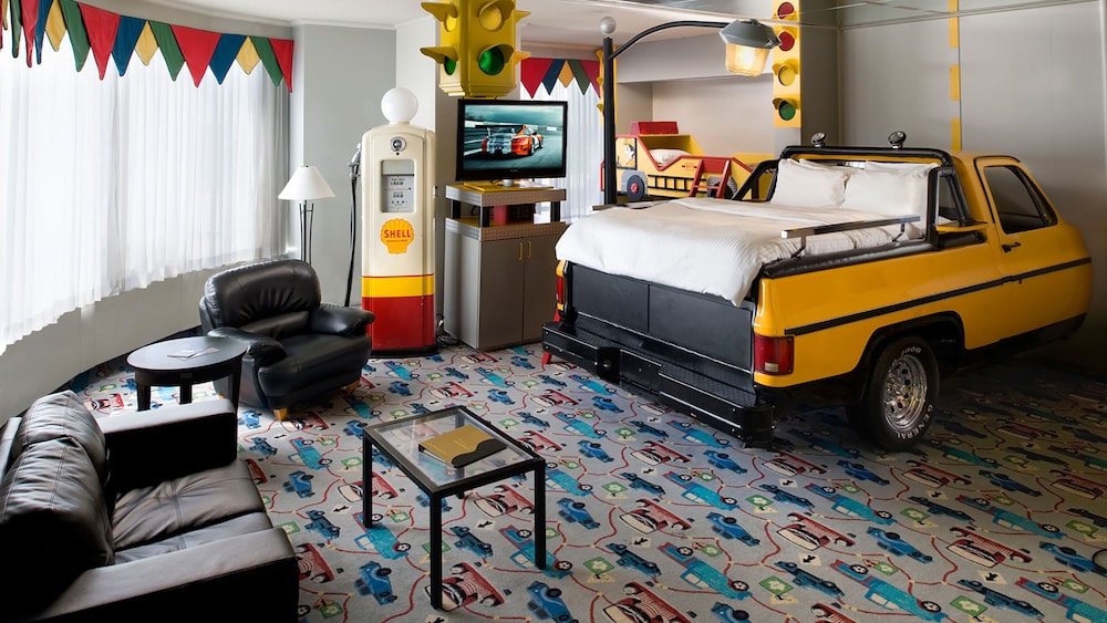 Fantasyland Hotel Edmonton Upto 25 Off On Hotels Fantasyland Hotel Edmonton