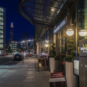倫敦橋美居飯店