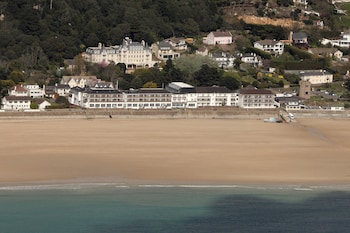 L'Horizon Beach Hotel & Spa L'Horizon Beach Hotel & Spa
