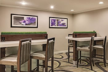 Deluxe Room, 2 Double Beds