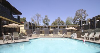 GreenTree Pasadena Inn GreenTree Pasadena Inn