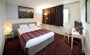 tarifs reservation hotels The Originals Boutique, Hôtel Golf, Paris Est (Qualys-Hotel)