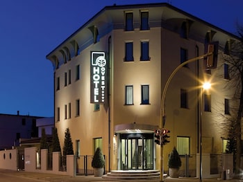 Hotel Ovest Hotel Ovest