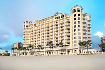 Pelican Grand Beach Resort - A Noble House Resort Pelican Grand Beach Resort - A Noble House Resort