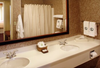 Studio Suite with Breakfast
