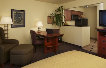 Studio Suite with Breakfast