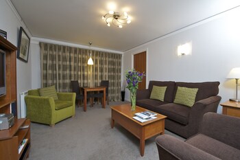The Knight Residence by Mansley The Knight Residence by Mansley