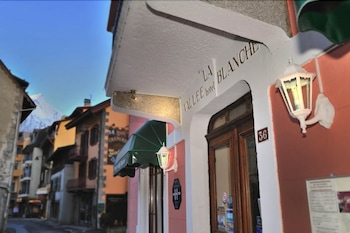 tarifs reservation hotels La Vallée Blanche