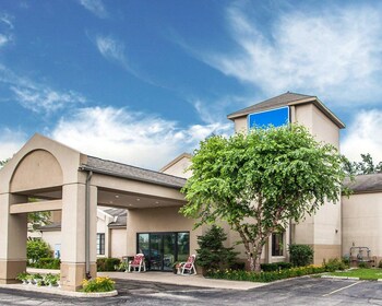 Baymont Inn & Suites by Wyndham Mukwonago in Mukwonago, Wisconsin