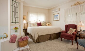 Arsenic and Old Lace Bed and Breakfast in Eureka Springs, Arkansas