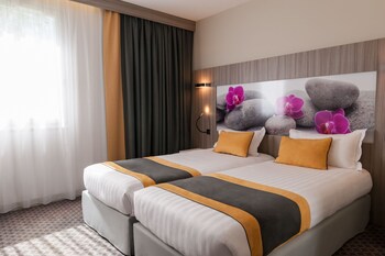 tarifs reservation hotels Clos St Eloi, The Originals Relais (Relais du Silence)