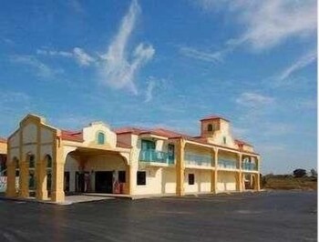 Baymont by Wyndham Franklin in Franklin, Kentucky