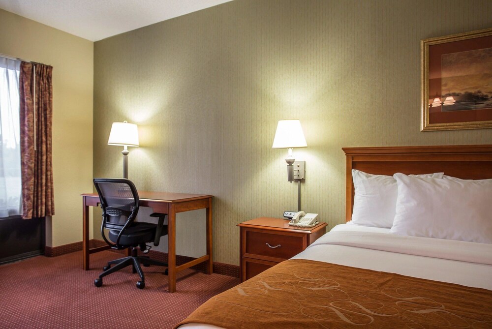 Comfort Suites Northlake Mecklenburg 3 7 9 Price Address