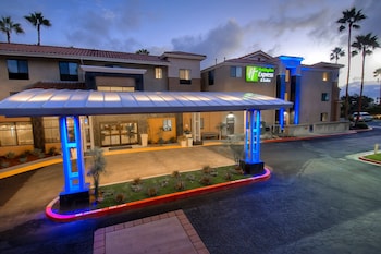 Holiday Inn Express Hotel & Suites Carlsbad Beach Holiday Inn Express Hotel & Suites Carlsbad Beach