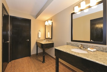 Standard Room, 2 Queen Beds