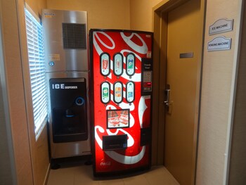 Standard Room, 2 Queen Beds, Non Smoking, Microwave