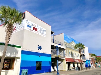 Sea And Breeze Hotel And Condo Sea And Breeze Hotel And Condo