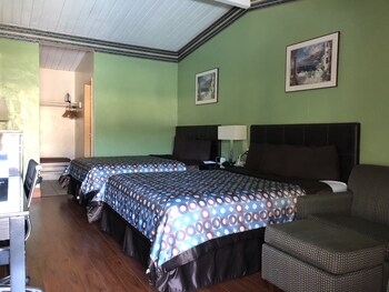 Stardust Inn in National City, California