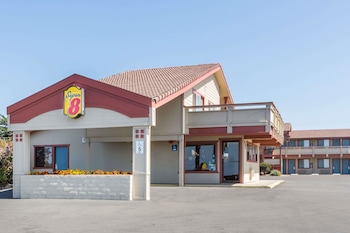 Super 8 by Wyndham Fort Bragg Super 8 by Wyndham Fort Bragg