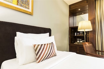Chatrium Hotel Royal Lake Yangon Chatrium Hotel Royal Lake Yangon