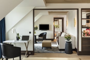 Junior Suite, Multiple Beds