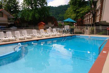 Quality Inn Creekside - Downtown Gatlinburg