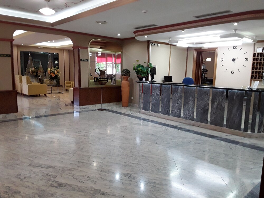 Hotel Castro Santiago De Compostela Get Flat Inr 595 Off - 