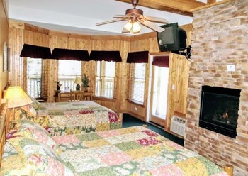 Fire Mountain Inn Cabins Treehouses In Scaly Mountain North