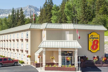 Super 8 by Wyndham Fernie Super 8 by Wyndham Fernie