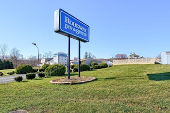 Rodeway Inn And Suites in Ithaca, New York
