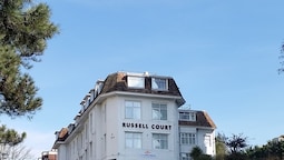 Russell Court Hotel