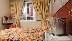 Regis Orho Hotel